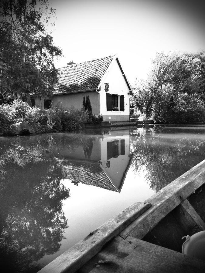 La Flandre Entre Plaine, Mer Et Marais Rubrouck Exterior foto